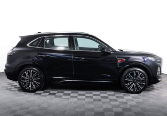 Подержанный автомобиль Hongqi HS5 2024 года (4 фото)