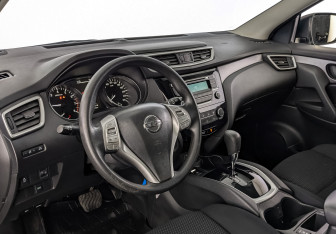Подержанный автомобиль Nissan Qashqai 2018 года (16 фото)