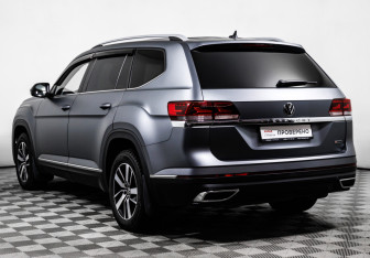Подержанный автомобиль Volkswagen Teramont 2021 года (7 фото)
