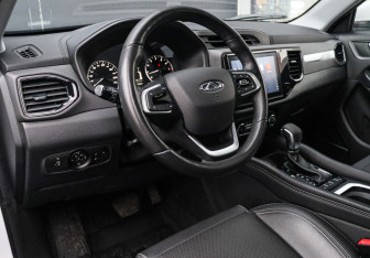 Подержанный автомобиль Chery Tiggo 4 2022 года (13 фото)