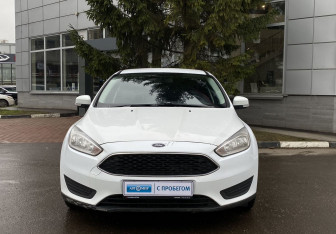 Подержанный автомобиль Ford Focus Sedan 2018 года (2 фото)