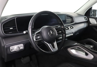 Подержанный автомобиль Mercedes-Benz GLE 2019 года (13 фото)