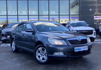 Подержанный автомобиль Skoda Octavia Liftback 2011 года (3 фото)