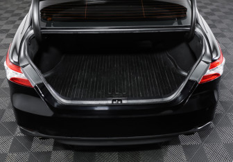 Подержанный автомобиль Toyota Camry Sedan 2018 года (10 фото)