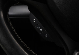 Подержанный автомобиль Honda Civic Wagon 2015 года (18 фото)