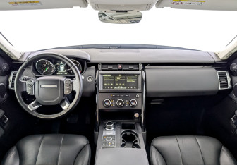 Подержанный автомобиль Land Rover Discovery 2018 года (14 фото)