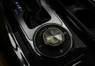 Подержанный автомобиль Infiniti QX80 2019 года (30 фото)