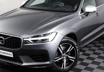 Подержанный автомобиль Volvo XC60 2019 года (25 фото)