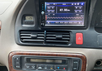 Подержанный автомобиль Honda Odyssey Compactvan 2000 года (10 фото)