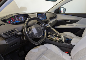 Подержанный автомобиль Peugeot 3008 2019 года (16 фото)
