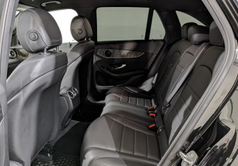 Подержанный автомобиль Mercedes-Benz GLC Coupe 2020 года (18 фото)