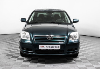 Подержанный автомобиль Toyota Avensis Sedan 2004 года (2 фото)