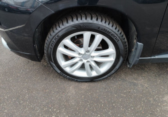 Подержанный автомобиль Mitsubishi Outlander 2012 года (12 фото)