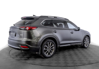 Подержанный автомобиль Mazda CX-9 2018 года (5 фото)