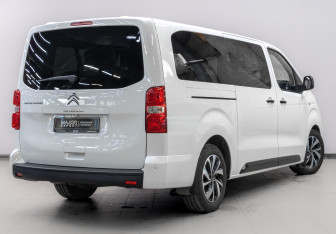 Подержанный автомобиль Citroen SpaceTourer 2019 года (5 фото)