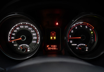 Подержанный автомобиль Mitsubishi Pajero 2011 года (13 фото)