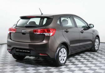 Подержанный автомобиль Kia Rio Hatchback 2016 года (3 фото)