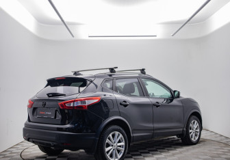 Подержанный автомобиль Nissan Qashqai 2018 года (5 фото)