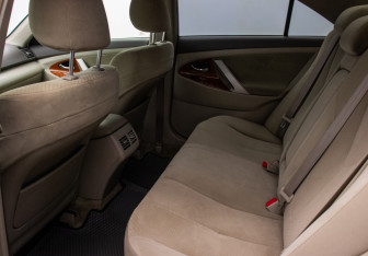 Подержанный автомобиль Toyota Camry Sedan 2008 года (11 фото)