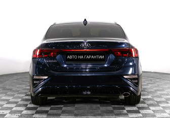 Подержанный автомобиль Kia Cerato Sedan 2020 года (4 фото)