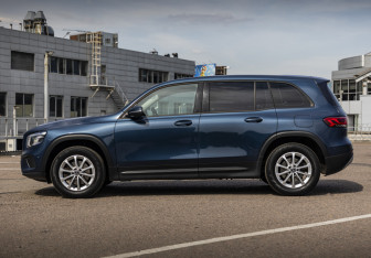Подержанный автомобиль Mercedes-Benz GLB 2020 года (8 фото)