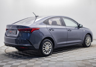 Подержанный автомобиль Hyundai Solaris Sedan 2021 года (5 фото)