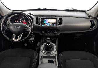 Подержанный автомобиль Kia Sportage 2015 года (13 фото)