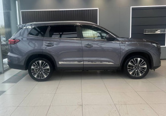 Подержанный автомобиль Chery Tiggo 8 Pro Max 2024 года (4 фото)