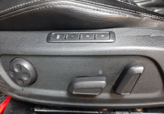 Подержанный автомобиль Volkswagen Passat CC 2008 года (21 фото)