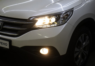 Подержанный автомобиль Honda CR-V 2013 года (22 фото)