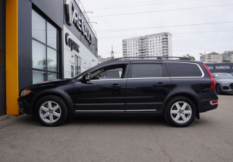Подержанный автомобиль Volvo XC70 2008 года (8 фото)