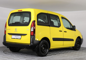 Подержанный автомобиль Peugeot Partner 2021 года (5 фото)