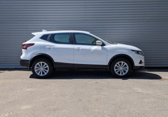 Подержанный автомобиль Nissan Qashqai 2021 года (29 фото)