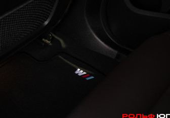 Подержанный автомобиль BMW X4 2021 года (22 фото)