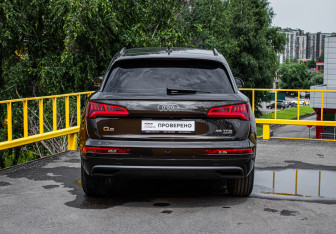 Подержанный автомобиль Audi Q5 2018 года (6 фото)