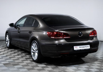 Подержанный автомобиль Volkswagen Passat CC 2013 года (7 фото)