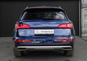 Подержанный автомобиль Audi Q5 2019 года (5 фото)