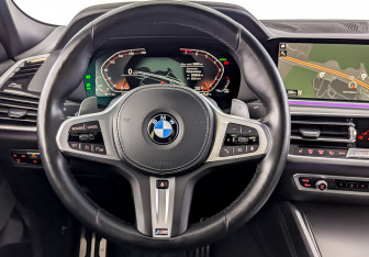 Подержанный автомобиль BMW X6 2021 года (22 фото)