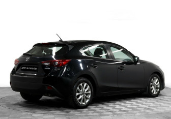 Подержанный автомобиль Mazda 3 Hatchback 2014 года (5 фото)