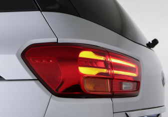 Подержанный автомобиль Kia Carnival 2019 года (8 фото)