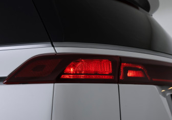 Подержанный автомобиль Kia Carnival 2020 года (22 фото)