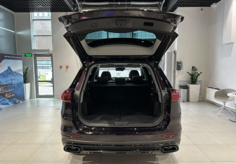 Подержанный автомобиль Chery Tiggo 8 Pro 2023 года (7 фото)