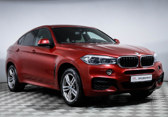 Подержанный автомобиль BMW X6 2018 года (3 фото)