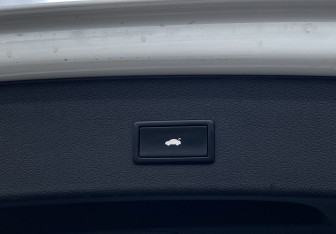 Подержанный автомобиль Audi Q5 2010 года (11 фото)