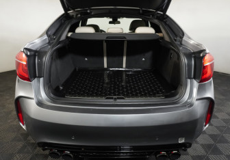 Подержанный автомобиль BMW X6 2016 года (10 фото)