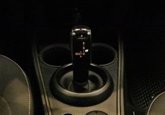 Подержанный автомобиль MINI Countryman 2020 года (9 фото)