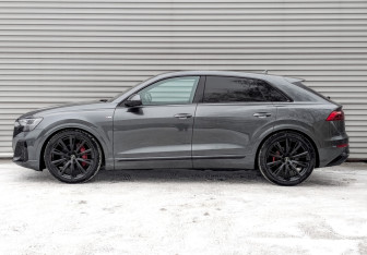 Новый Audi Q8 2025 (3 фото)