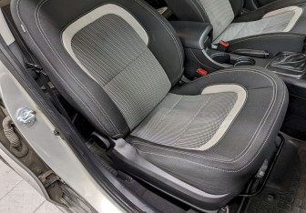 Подержанный автомобиль Kia Ceed Wagon 2014 года (20 фото)