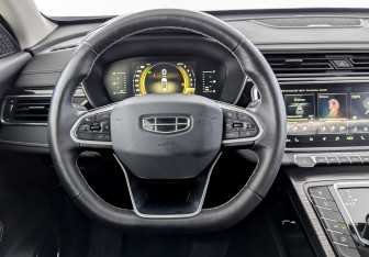 Подержанный автомобиль Geely Atlas Pro 2022 года (22 фото)