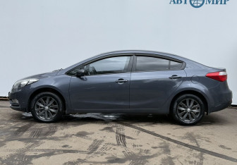 Подержанный автомобиль Kia Cerato Sedan 2014 года (8 фото)